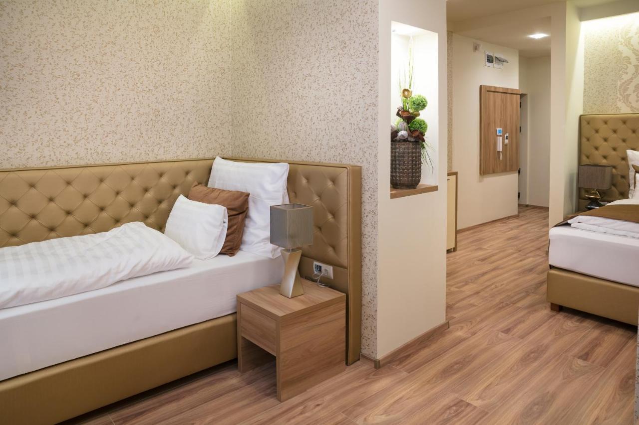 Foter Rezidencia 2 Aparthotel Gyor Luaran gambar