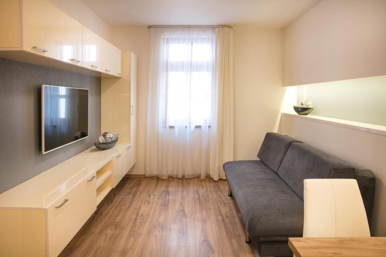 Foter Rezidencia 2 Aparthotel Gyor Luaran gambar