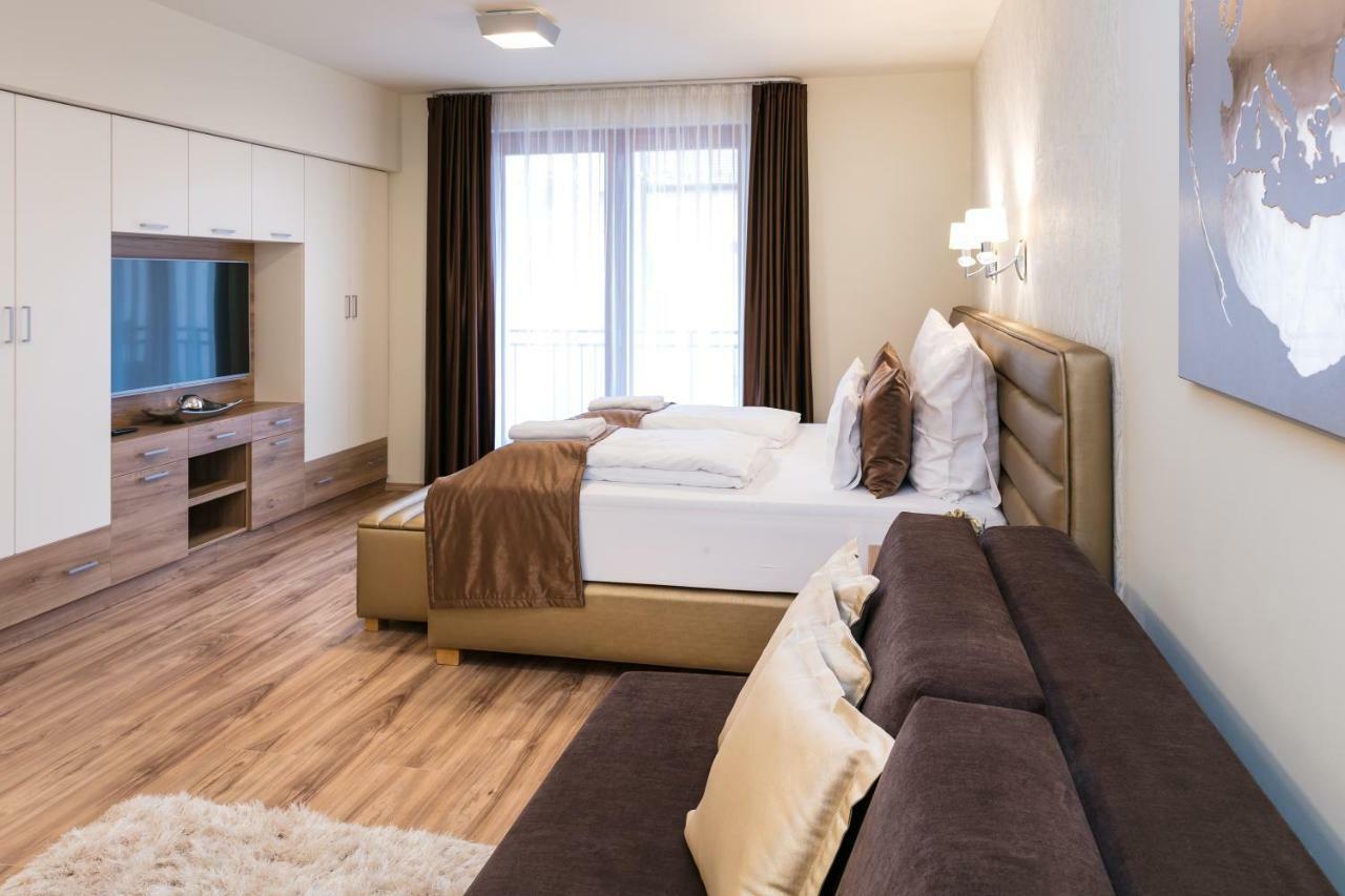Foter Rezidencia 2 Aparthotel Gyor Luaran gambar