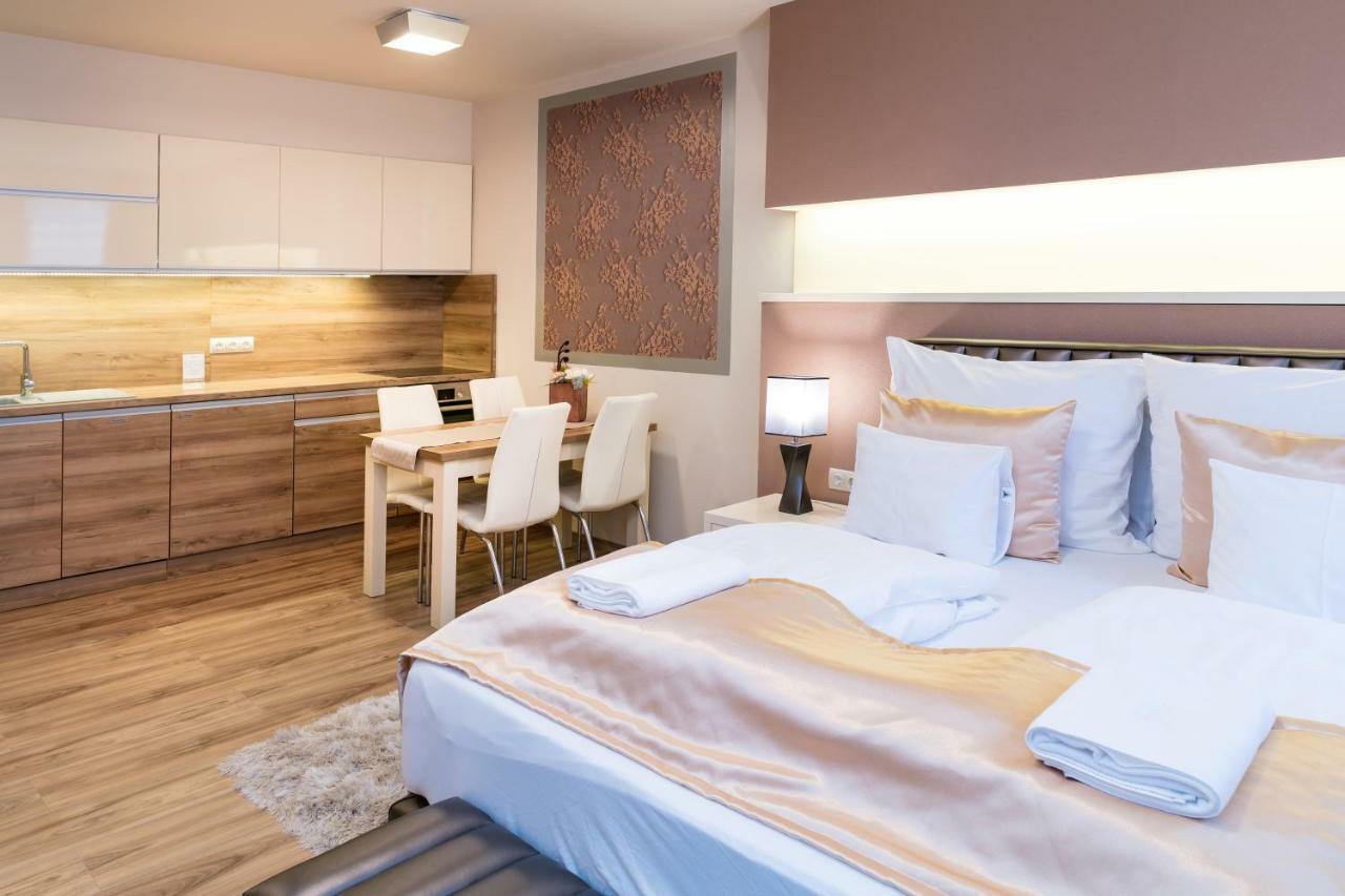 Foter Rezidencia 2 Aparthotel Gyor Luaran gambar